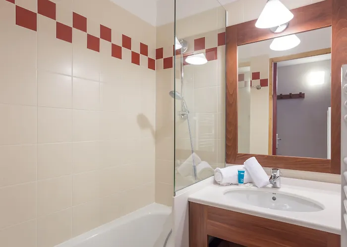 Pierre & Le Machu Pichu شقة فندقية فال تورُن